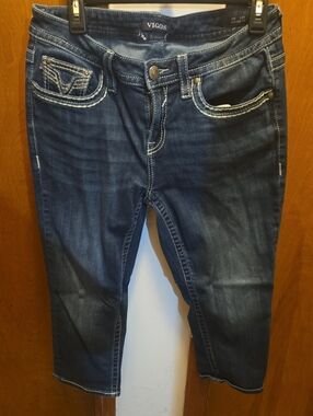 Vigoss Women's Dark Indigo Cropped Jeans